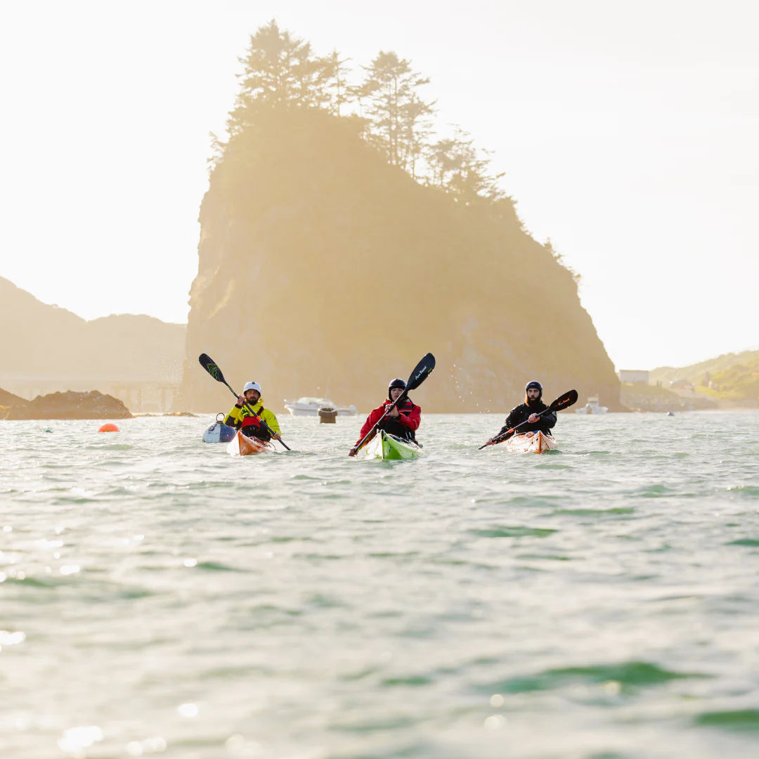 Aqua Bound Tetra Ultralight | Two-Piece Kayak Paddle