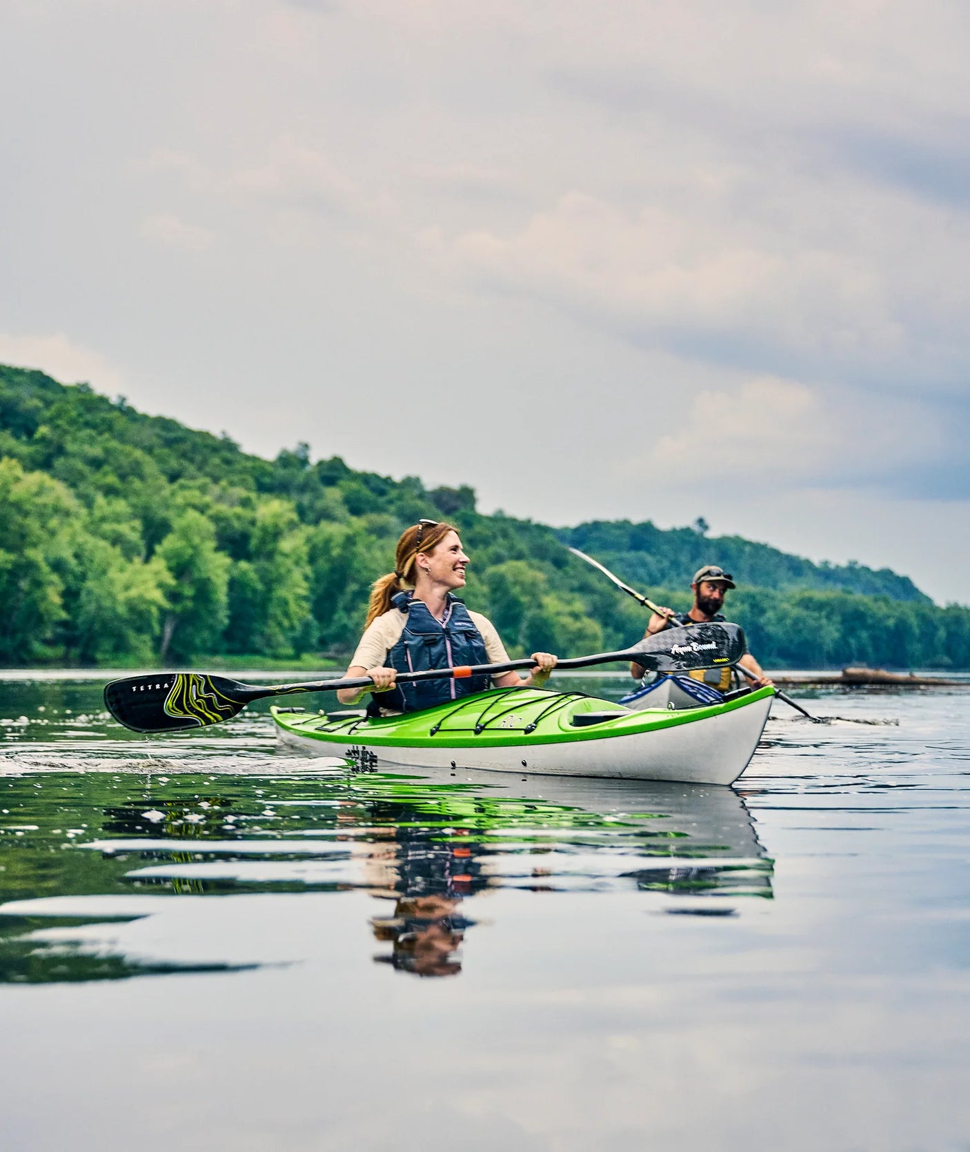 Aqua Bound Tetra Ultralight | Two-Piece Kayak Paddle